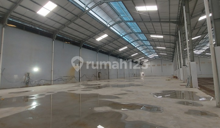 For Rent, Ready-to-Use 40-Foot Container Warehouse, Rarely Available at an Affordable Price.