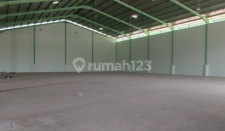 Gudang Siap Pakai Lokasi Strategis Kontainer 40 Feet. Gudang Siap Pakai Lokasi Strategis Kontainer 40 Feet.