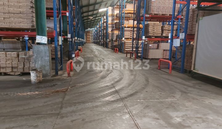 Very Cheap Warehouse for Rent Fast 40 Feet Container Entry. Very Cheap Warehouse for Rent Fast 40 Feet Container Entry.