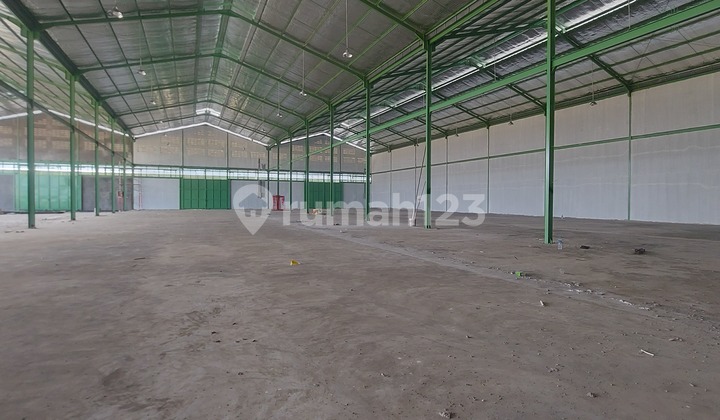 Ready-to-Use Warehouse for Rent Fast at Very Cheap Price, First Come First Served. Ready-to-Use Warehouse for Rent Fast at Very Cheap Price, First Come First Served.