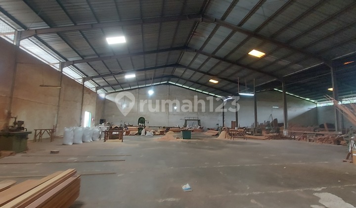 Gudang Murah Banget di Jual Cepat Siap Pakai Lokasi Kawasan Industri.