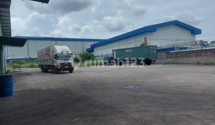 Very Cheap Warehouse for Rent Fast 40 Feet Container Entry. Very Cheap Warehouse for Rent Fast 40 Feet Container Entry.