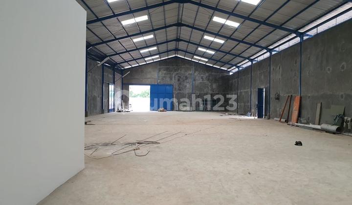 Warehouse for Rent in a Strategic Location Near Gading Serpong Tangerang.