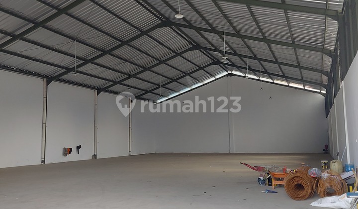 Ready-to-Use Warehouse, Still New, Strategic Location, 40-foot Container Access.