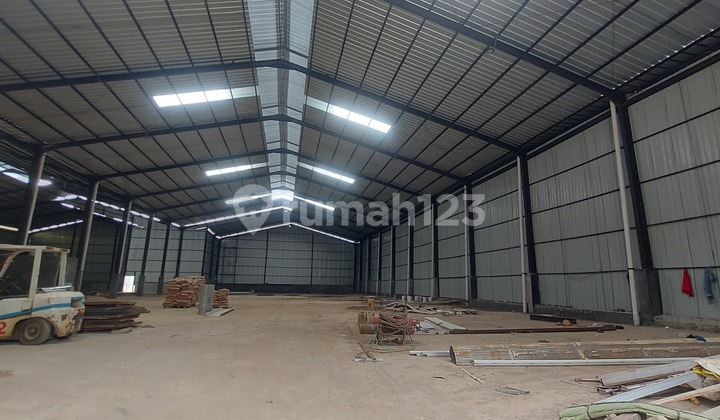 Gudang di Sewa Lokasi Stratrgis Unit Langka dan Jarang Ada. Gudang di Sewa Lokasi Stratrgis Unit Langka dan Jarang Ada.