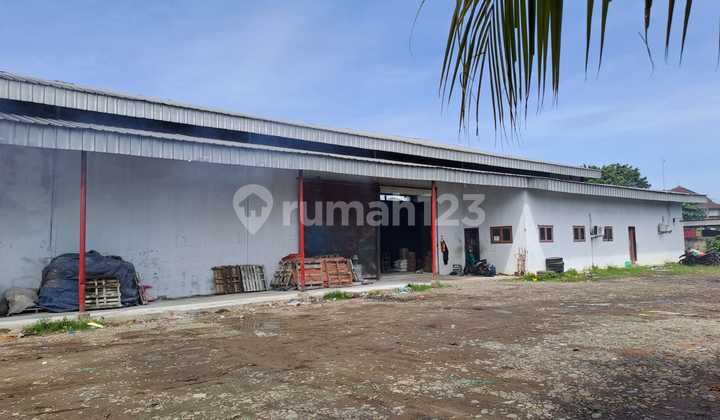 Warehouse For Sale Cheap Strategic Location 40-Foot Container Access.