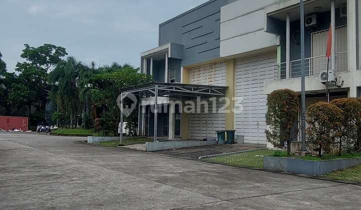 Ready-to-Use Warehouse in Gading Serpong Industrial Zone for Quick Sale.