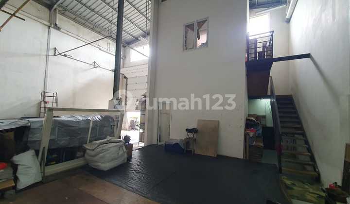 Ready-to-Use Warehouse for Sale Cheap, First Come First Served. Ready-to-Use Warehouse for Sale Cheap, First Come First Served.