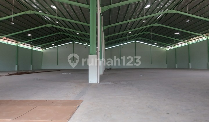 Gudang Siap Pakai bisa untuk Produksi Lokasi Strategis. Gudang Siap Pakai bisa untuk Produksi Lokasi Strategis.