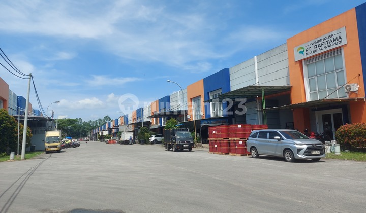 Sunrise Bizpark Warehouse Complex, Fully Licensed Industrial Area, Affordable Price, Red Brick Construction, Strategic Location. Sunrise Bizpark Warehouse Complex, Fully Licensed Industrial Area, Affordable Price, Red Brick Construction, Strategic Location.