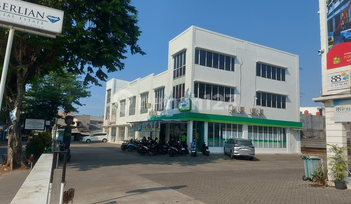 Shop House Ready for Rent/Sale in Karawaci, Perfect for Starting Your Business in a Prime Location by the Main Road. 2
