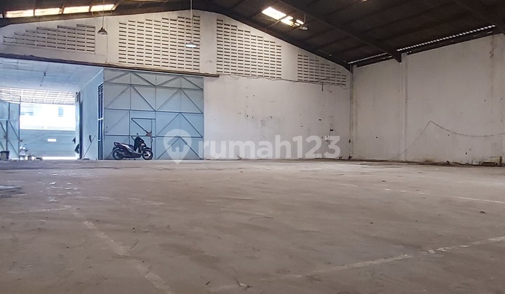 40 Feet Container Warehouse Ready to Use at an Affordable Price.