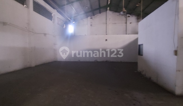 Ready-to-Use Warehouse for Quick Lease in a Strategic Location.