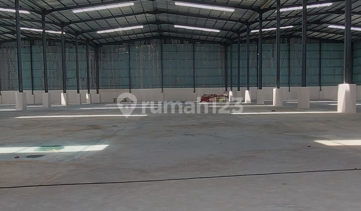 Warehouse for Rent Ready to Use Strategic Location 40 Feet Container Accessible