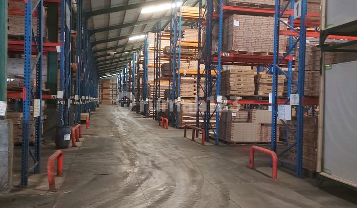 For Rent Fast Very Cheap Warehouse Ready to Use Strategic Location