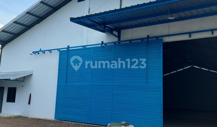 Ready-to-Use Warehouse Strategically Located 40-Foot Container Accessible. Ready-to-Use Warehouse Strategically Located 40-Foot Container Accessible.