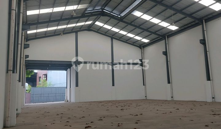 Warehouse For Sale Cheap, Still New Building, Height Side 9 M2 Warehouse For Sale Cheap, Still New Building, Height Side 9 M2