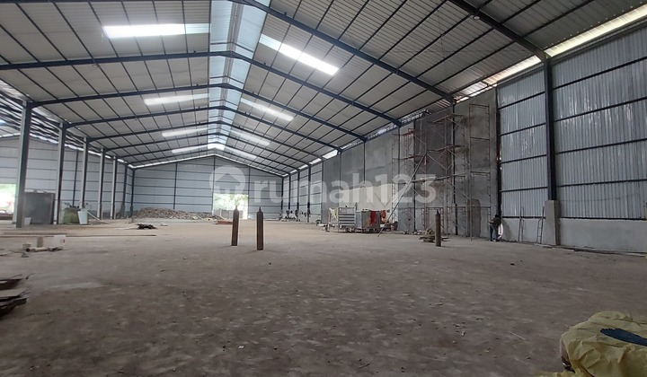 Gudang Siap Pakai Cocok untuk Online Shop. Gudang Siap Pakai Cocok untuk Online Shop.