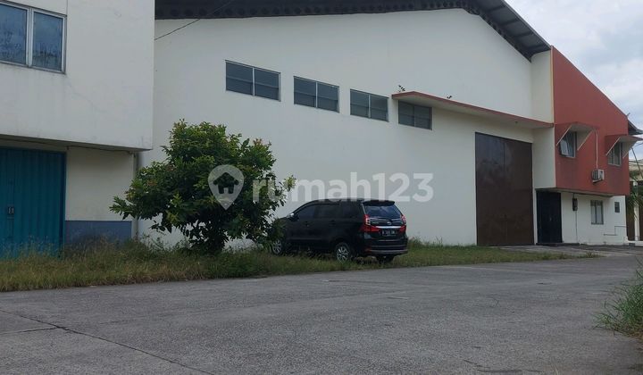 Gudang di Jual Murah Siap Pakai bisa untuk Produksi dan Lokasi Strategis 10 Menit ke Tol