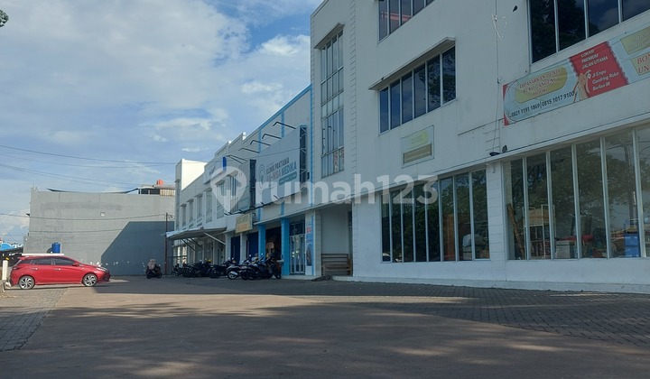 Shop House for Sale Very Cheap Strategic Location 2