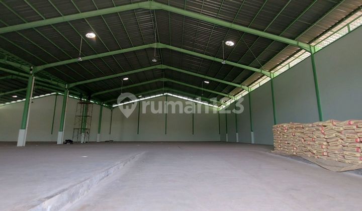 Ready-to-Use Warehouse for Quick Lease in a Strategic Location.