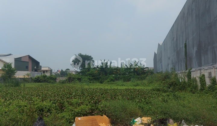 Industrial Land Parcel Ready for Construction, Strategic Location for Immediate Lease.
