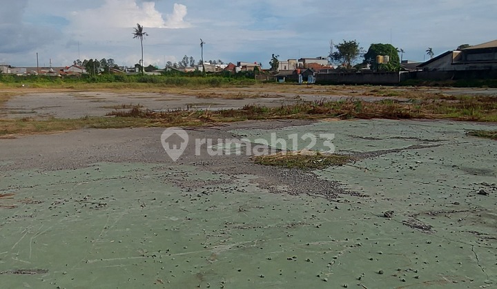 Industrial Zone Land for Rent, Strategic Location near Cengkareng, West Jakarta. Industrial Zone Land for Rent, Strategic Location near Cengkareng, West Jakarta.