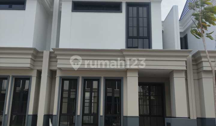 Rumah Baru Gress Dian Istana, White House Rumah Baru Gress Dian Istana, White House