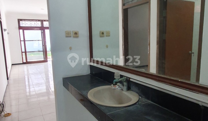 Rumah Darmo Baru Barat Lokasi Bagus Dekat Kota Luas 420m 3KT 2