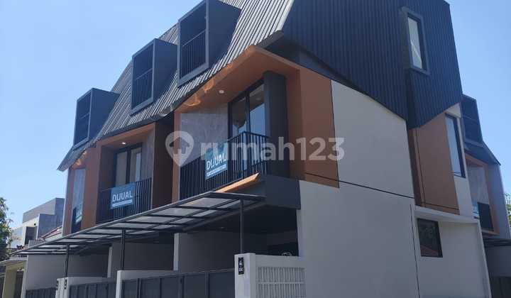 Fresh From The Oven. Rumah Baru Gress Casual Eksklusif Siap Hunia Tinggal Bawa Koper Saja. Jarang Lho Rumah Baru Kinyis Tapi Bonusnya Super Banyak Fresh From The Oven. Rumah Baru Gress Casual Eksklusif Siap Hunia Tinggal Bawa Koper Saja. Jarang Lho Rumah Baru Kinyis Tapi Bonusnya Super Banyak