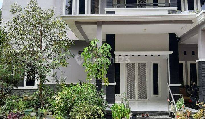 Rumah Mewah Strategis Full Furnished Lokasi Banyumanik Semarang  1