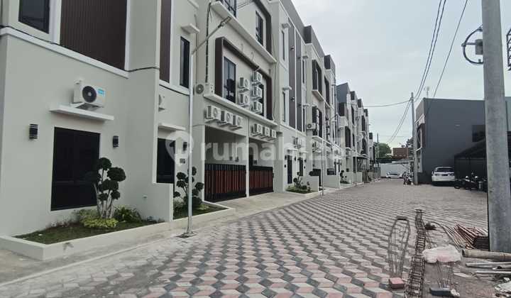 Fully Furnished Boarding House with No Additional Fees Near Undip Tembalang, Semarang 2