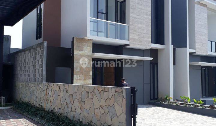 Rumah Strategis Lokasi 10mtr Jalan Raya Sukun Banyumanik Semarang 1