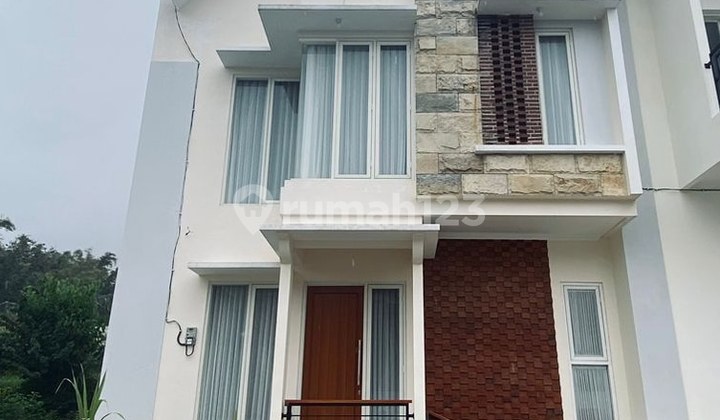 Cheap Daily Villa Near Jatim Park Batu City 2