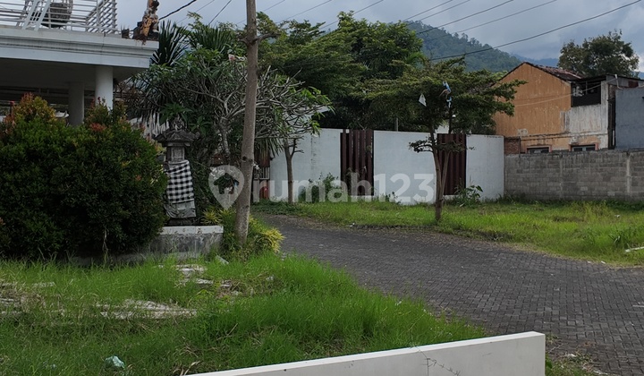 BUY A STRATEGIC HOUSE IN BATU CITY FREE WATER HEATER 2