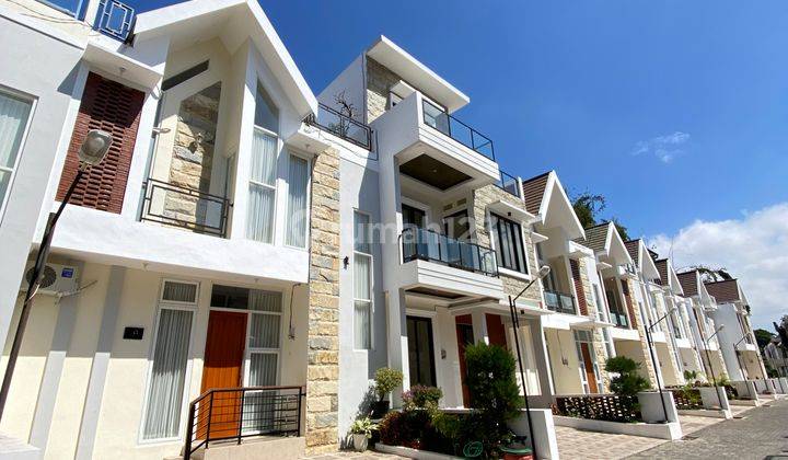 VILLA 1 JUTA AN PERMALAM 2 LANTAI LOKASI PANDERMAN HILLS KOTA BATU 1