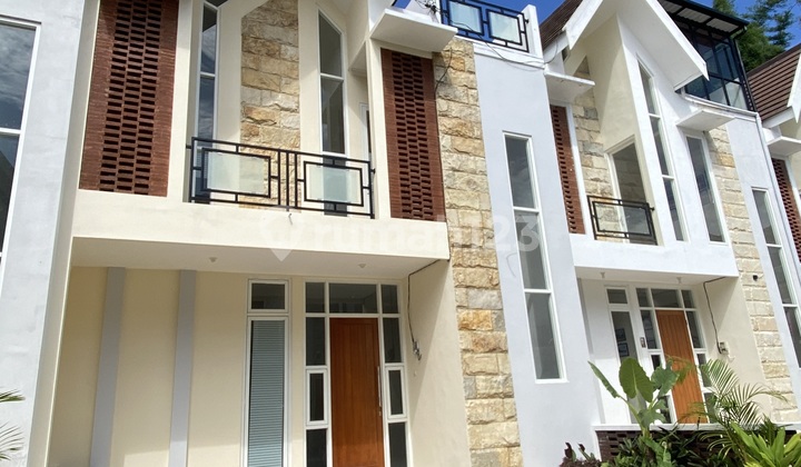 RUMAH 3 LANTAI FREE FULL FURNISH KOTA BATU HARGA 1,3 M