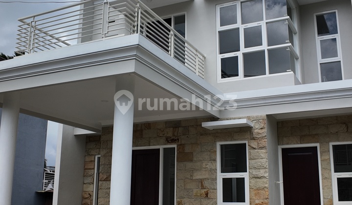 BELI RUMAH STRATEGIS DI KOTA BATU FREE WATER HEATER