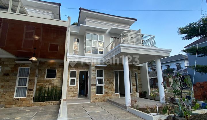 RUMAH SIAP HUNI DESAIN 2 LANTAI LOKASI 2 MENIT DARI MUSEUM ANGKUT RUMAH SIAP HUNI DESAIN 2 LANTAI LOKASI 2 MENIT DARI MUSEUM ANGKUT