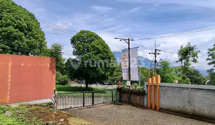 2-Storey Villa by Panderman Hill Road, Batu City