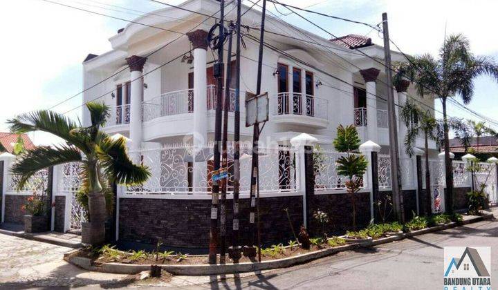 Rumah Lux Tubagus Ismail, Dago, Hook Pencahayaan Bagus  2