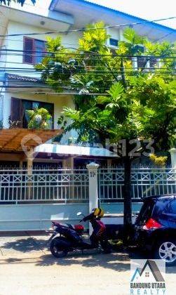 Rumah Induk + Kost Lux Tubagus Ismail Dago 3 Lantai, Pencahayaan Bagus 2