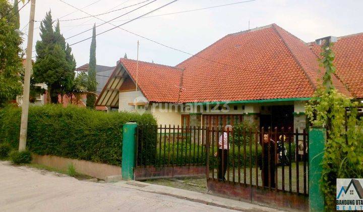 Rumah Asri Taman Luas Bumi Sariwangi Asri Siap Huni Hook 1