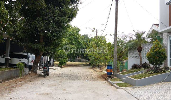 Dijual Rumah Siap Huni Lokasi di Graha Raya Tangerang Selatan 2