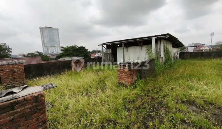 Rumah Hitung Tanah di Jl Yrs Veteran Bintaro Jakarta Selatan