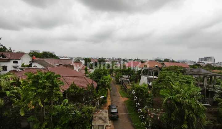 Rumah Hitung Tanah di Jl Yrs Veteran Bintaro Jakarta Selatan