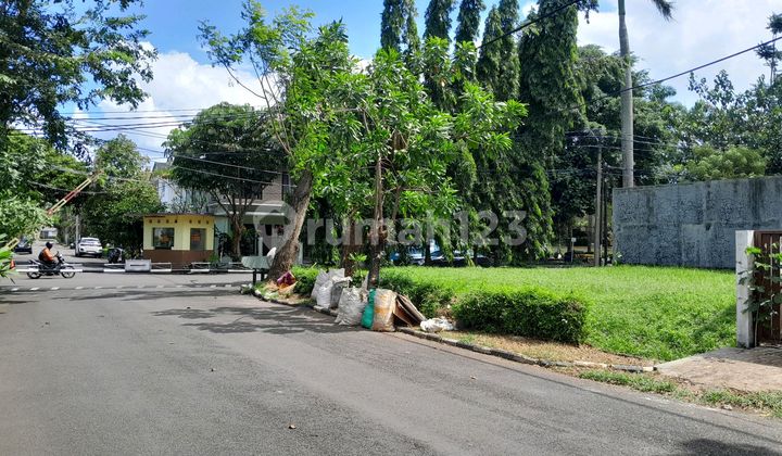 Ready-to-Build Plot in Kucica Bintaro Jaya Sector 9 Ready-to-Build Plot in Kucica Bintaro Jaya Sector 9