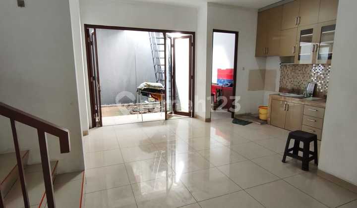 Rumah Bagus di Graha Raya Bintaro 2