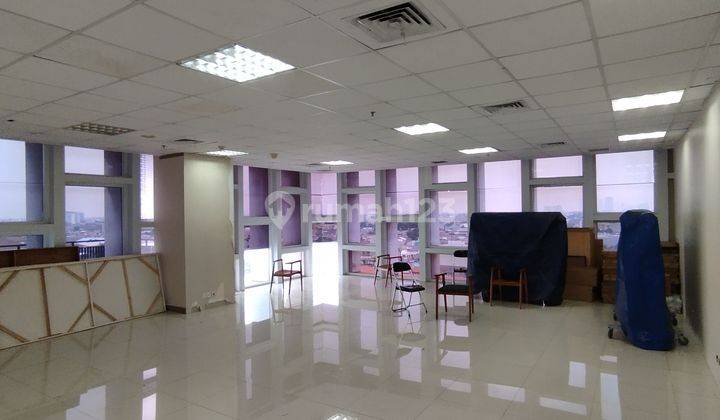 Kantor murah di Palmerah bisa dibuatin partisi 2
