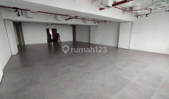 Disewakan Ruang Kantor Menara Pondok Indah 150m2 2